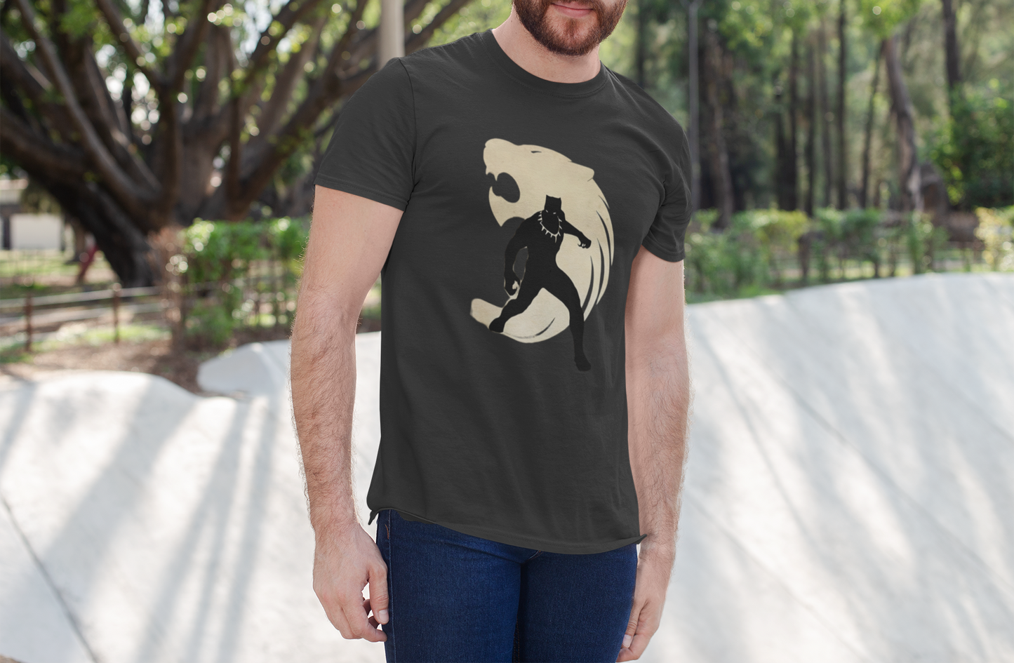 Black Panther Graphic T-Shirt - Regular fit