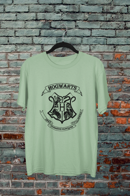 Hogwarts Black Logo T-Shirt - Regular fit